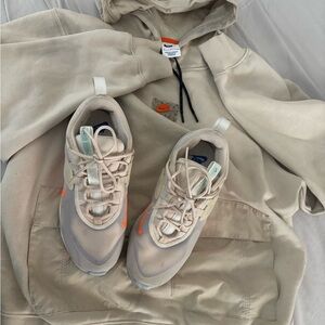 Nike Cream and Orange Sneakers and hoodies set shoes size 7.5 sweater size small
